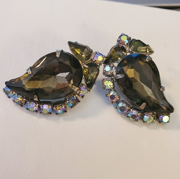 Vintage AB rhinestone earrings - Picture 1 of 2